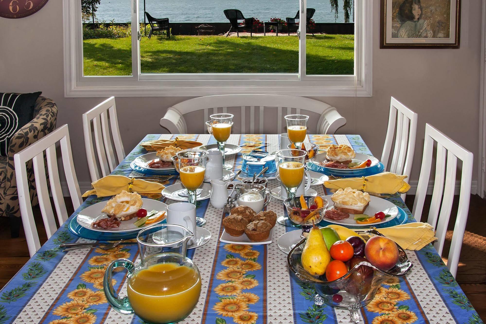 Point Pelee Lakeshore B&B Leamington Exterior foto